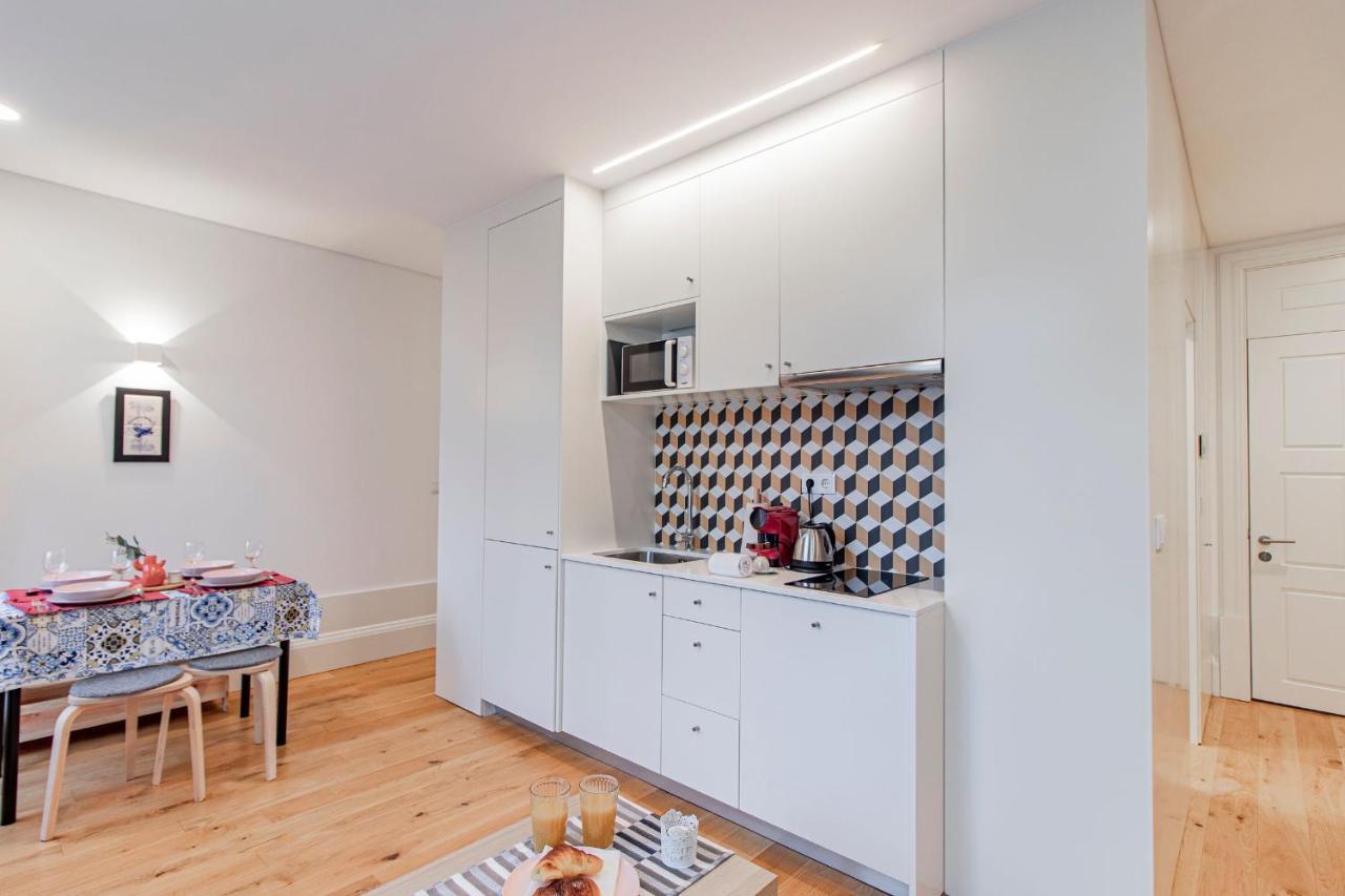 Sweet Studio Apartment W/ Big Balcony By Lovelystay Porto Exteriér fotografie