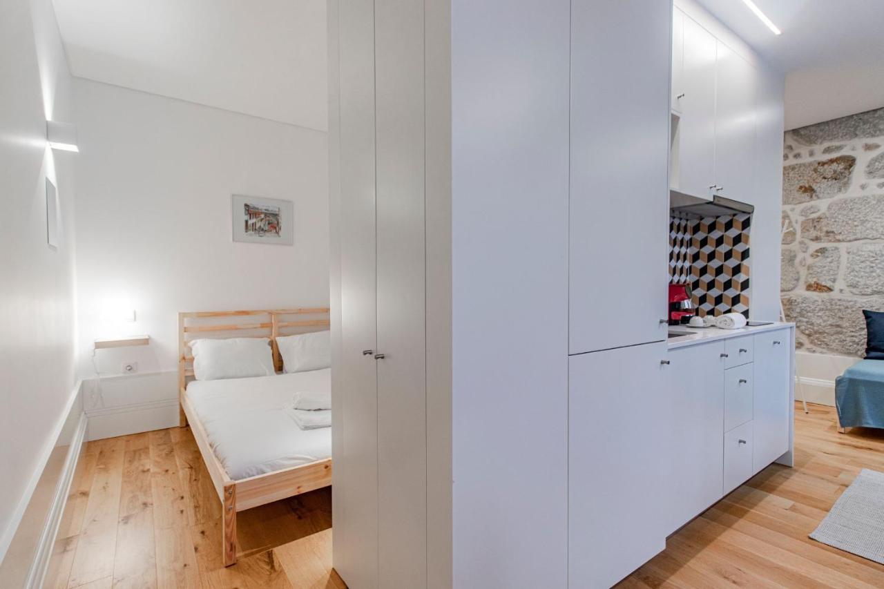 Sweet Studio Apartment W/ Big Balcony By Lovelystay Porto Exteriér fotografie