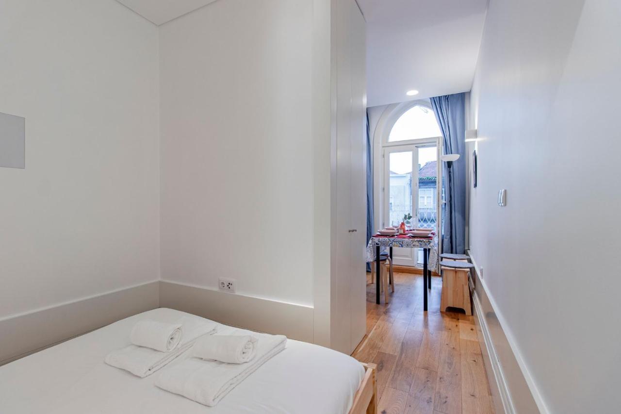 Sweet Studio Apartment W/ Big Balcony By Lovelystay Porto Exteriér fotografie